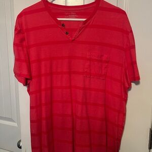 Men’s Guess 2 button shirt with pocket
